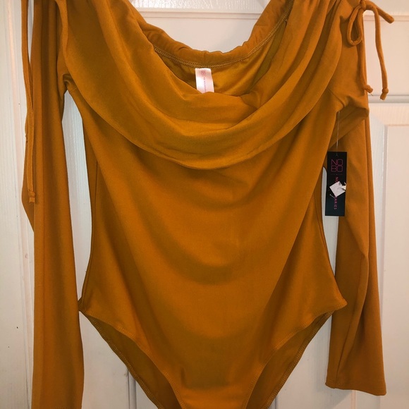 Beautiful yellow bodysuit. - Picture 3 of 5